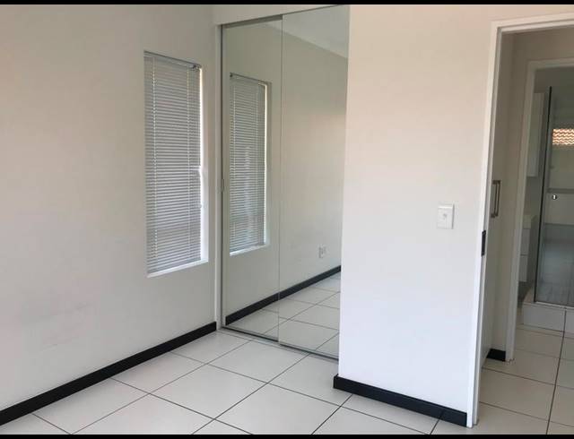1 BEDROOM PROPERTY TO RENT IN LONEHILL